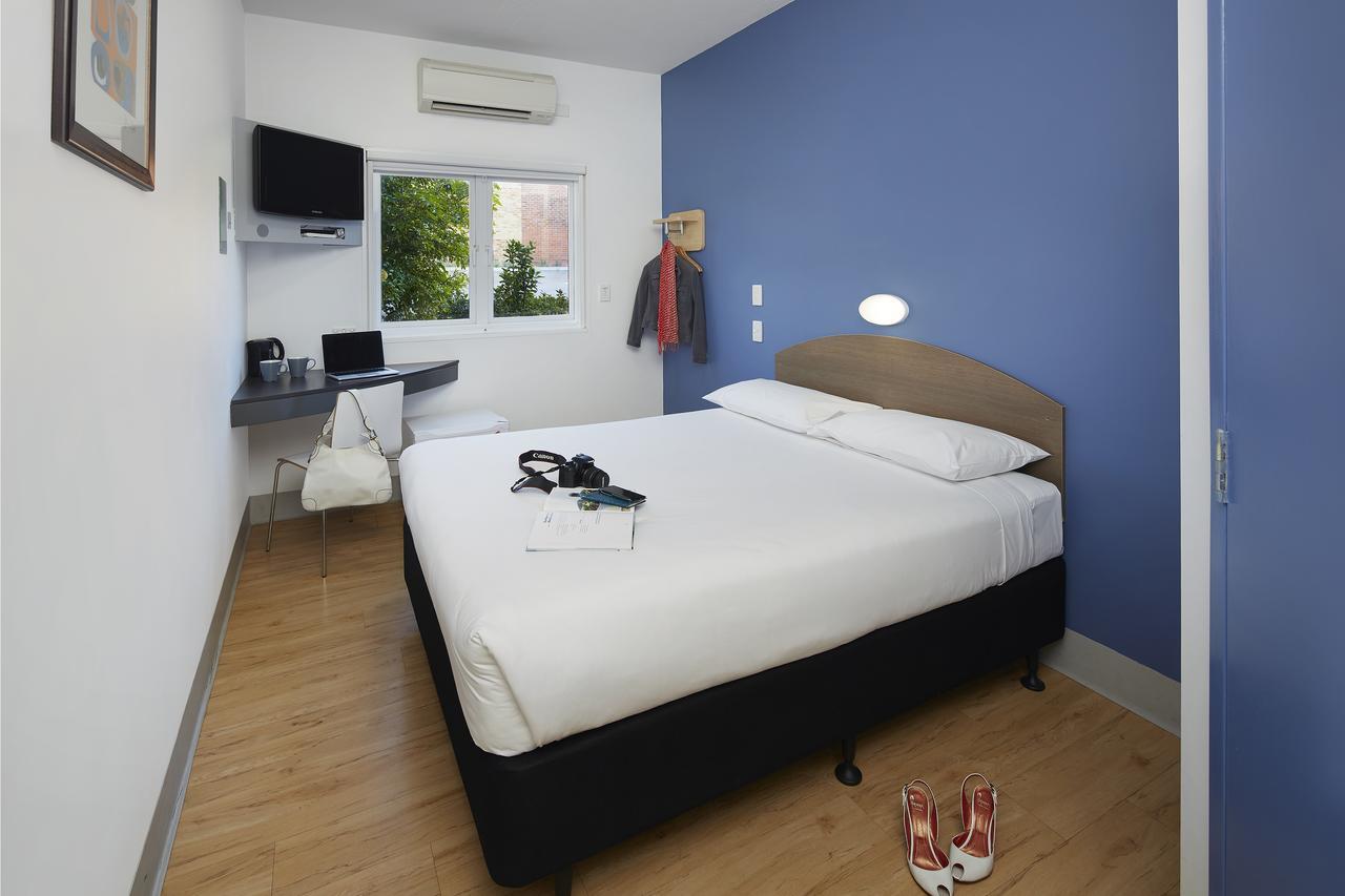 Ibis Budget Perth Airport Exterior foto