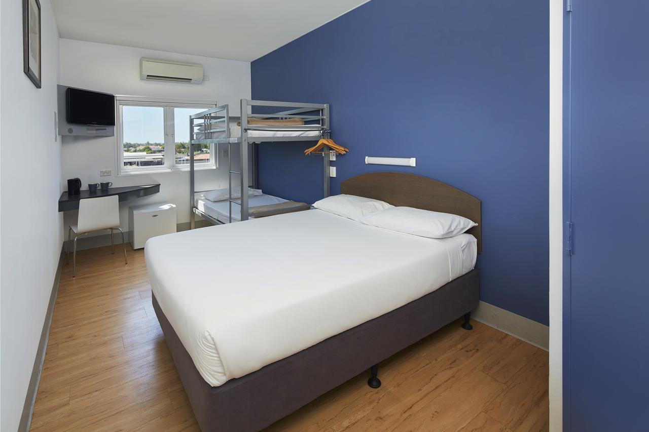 Ibis Budget Perth Airport Exterior foto